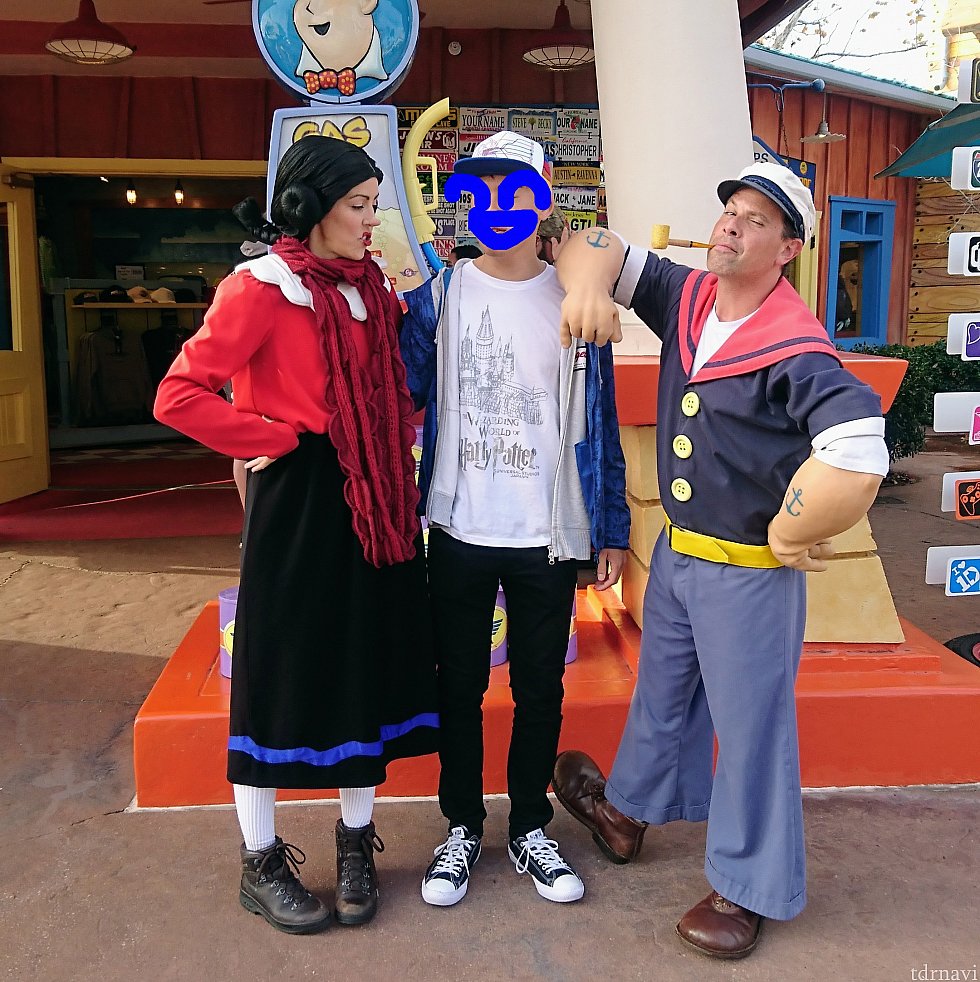 ポパイ「君、背が高いね〜」(あの声です!)
母「ほうれん草をたくさん食べさせました!」
二人してとても褒めてくれました😉