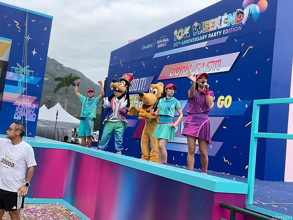 ゴールにはプルートとグーフィーがいました