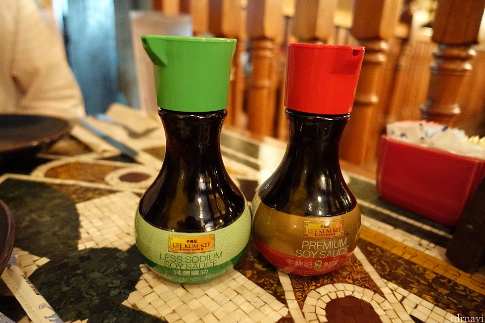 テーブルには醤油も完備
