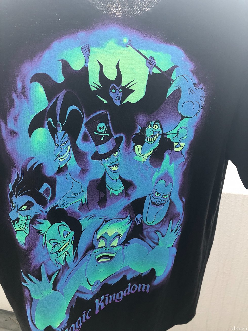 Tシャツ後側。
他にもいろんな種類がありました。