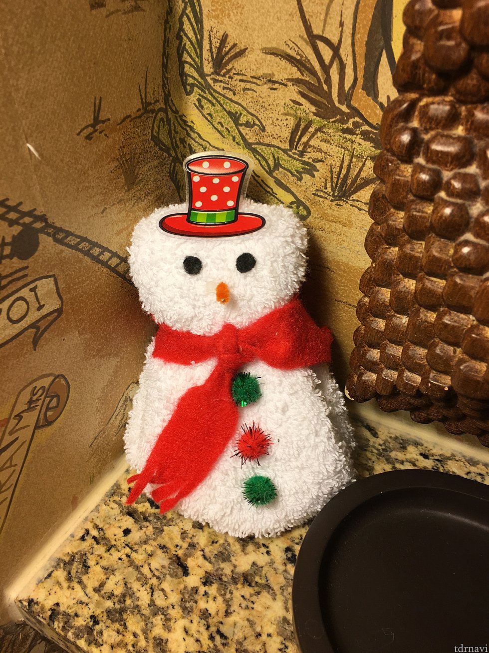 ハウスキーパーさんがタオルでかわいい雪だるまを作ってくれました♡