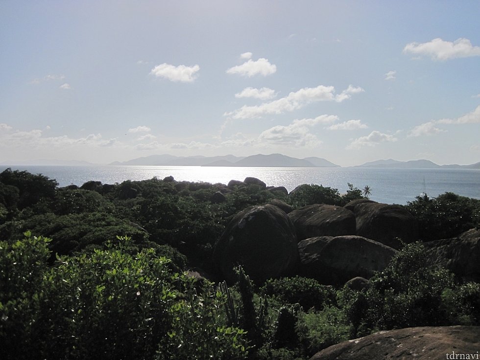 ヴァージン諸島というだけあって島が多く重なって見える
