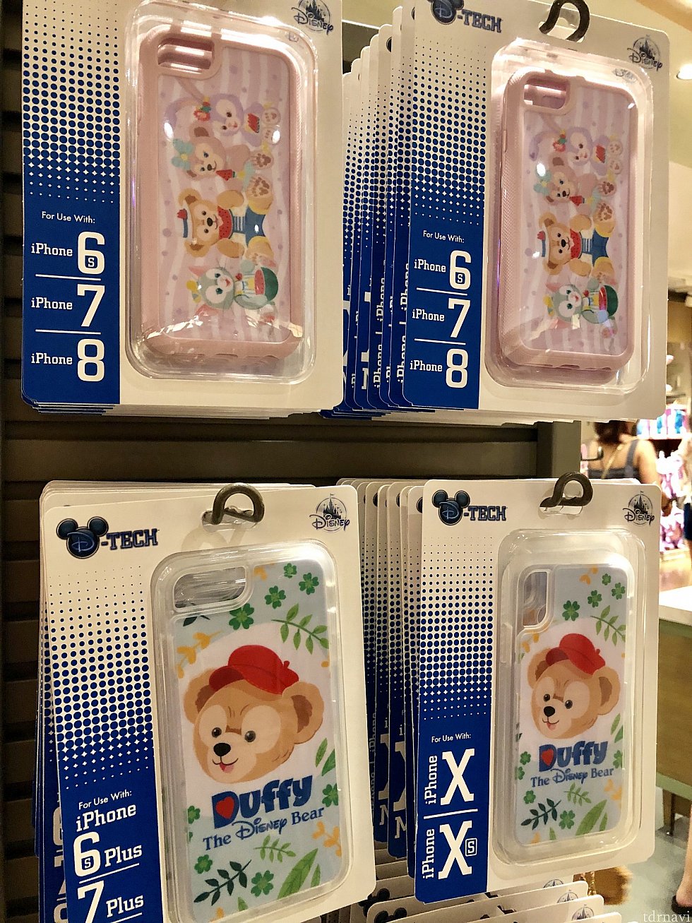 iphoneケース 139元。上のは夏グッズの柄?