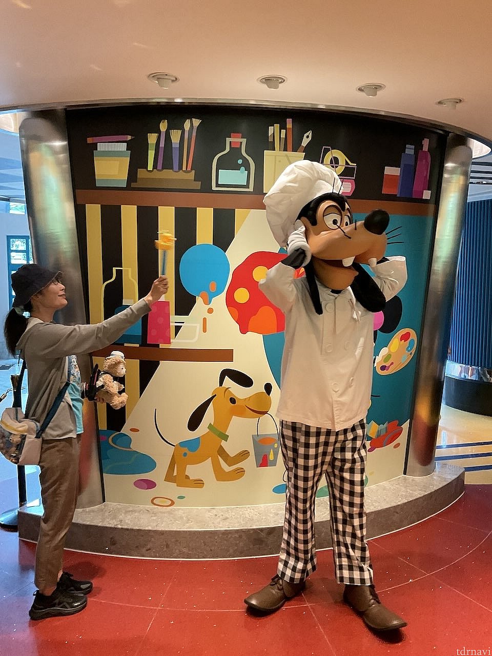 この日はグーフィー。ドナルドだといいなと思って持って行ったグワグワスティックを振ると嫌がるグーフィー(笑)