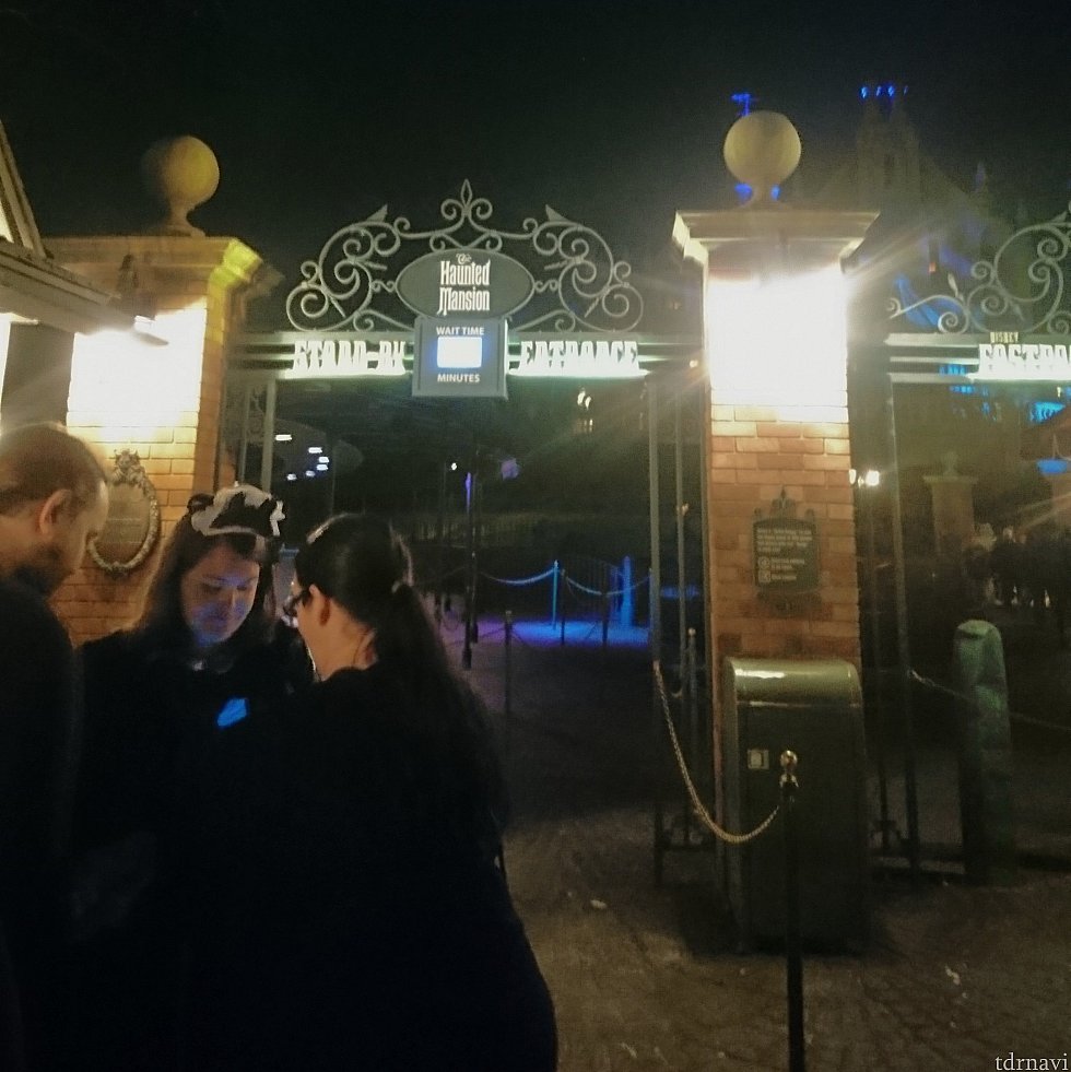 【22:47】WDW最後のアトラクションはホンテ。
待ち時間はないです。