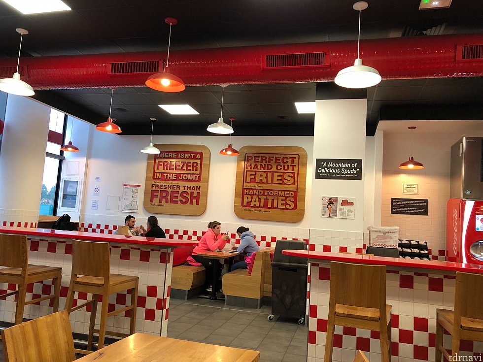 店内の様子。