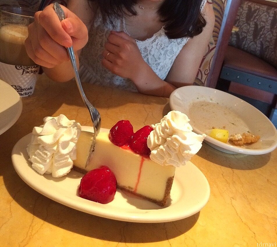 ストロベリーチーズケーキ