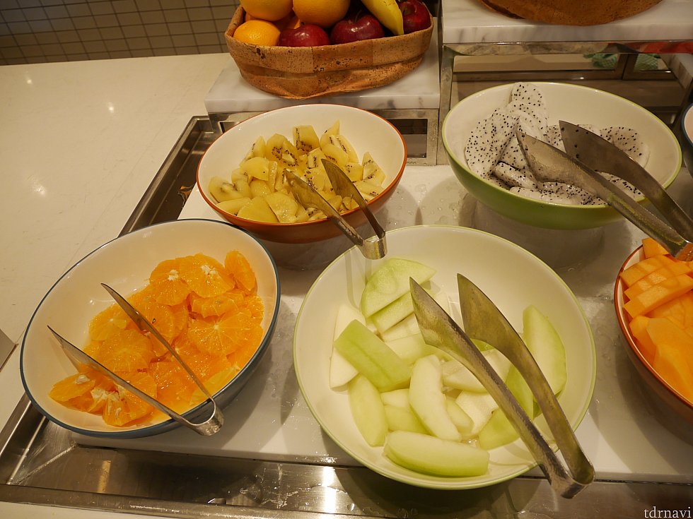 果物は朝食と少し種類が違いました!