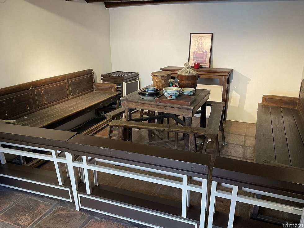 昔の家具もたくさん展示されていました。これが無料とは！