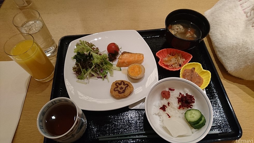 ハイピリオンが休止期間のため、花の和食ブッフェを頂きました。こちらも美味しかったです(*^^*)
