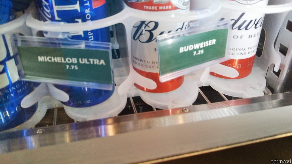 ホテル内のビールのお値段。
ネットスーパーのほうが安いですが、今回はダイニングプラン期間でしたのでネットスーパー利用せずホテル内のビールを買いました。