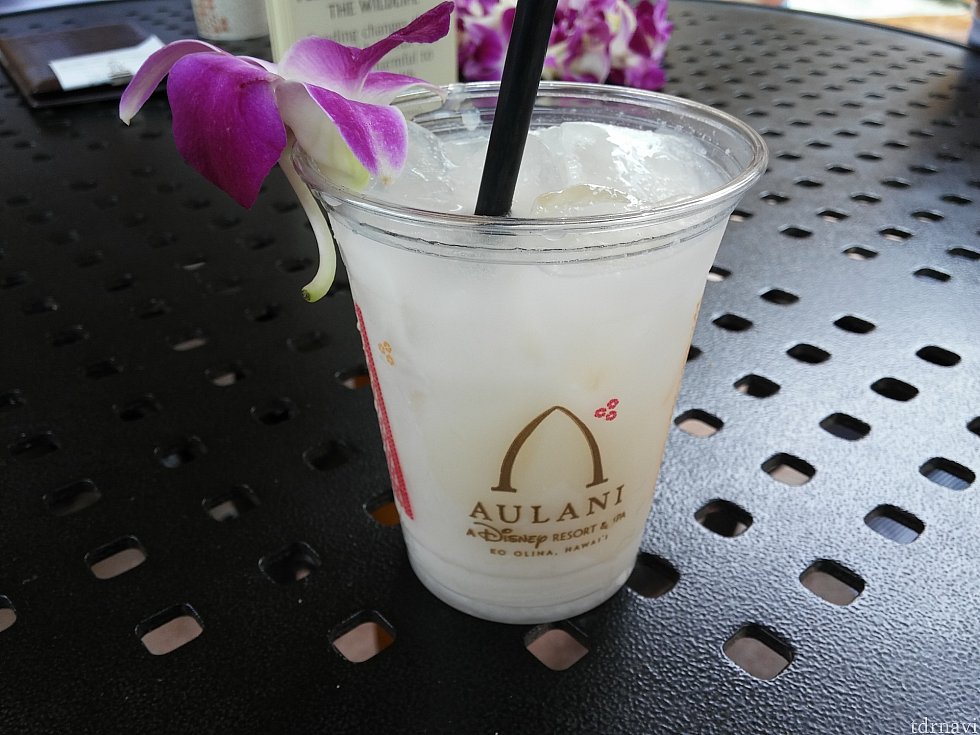 ライム・イン・ココナッツというノンアルコールカクテルです。