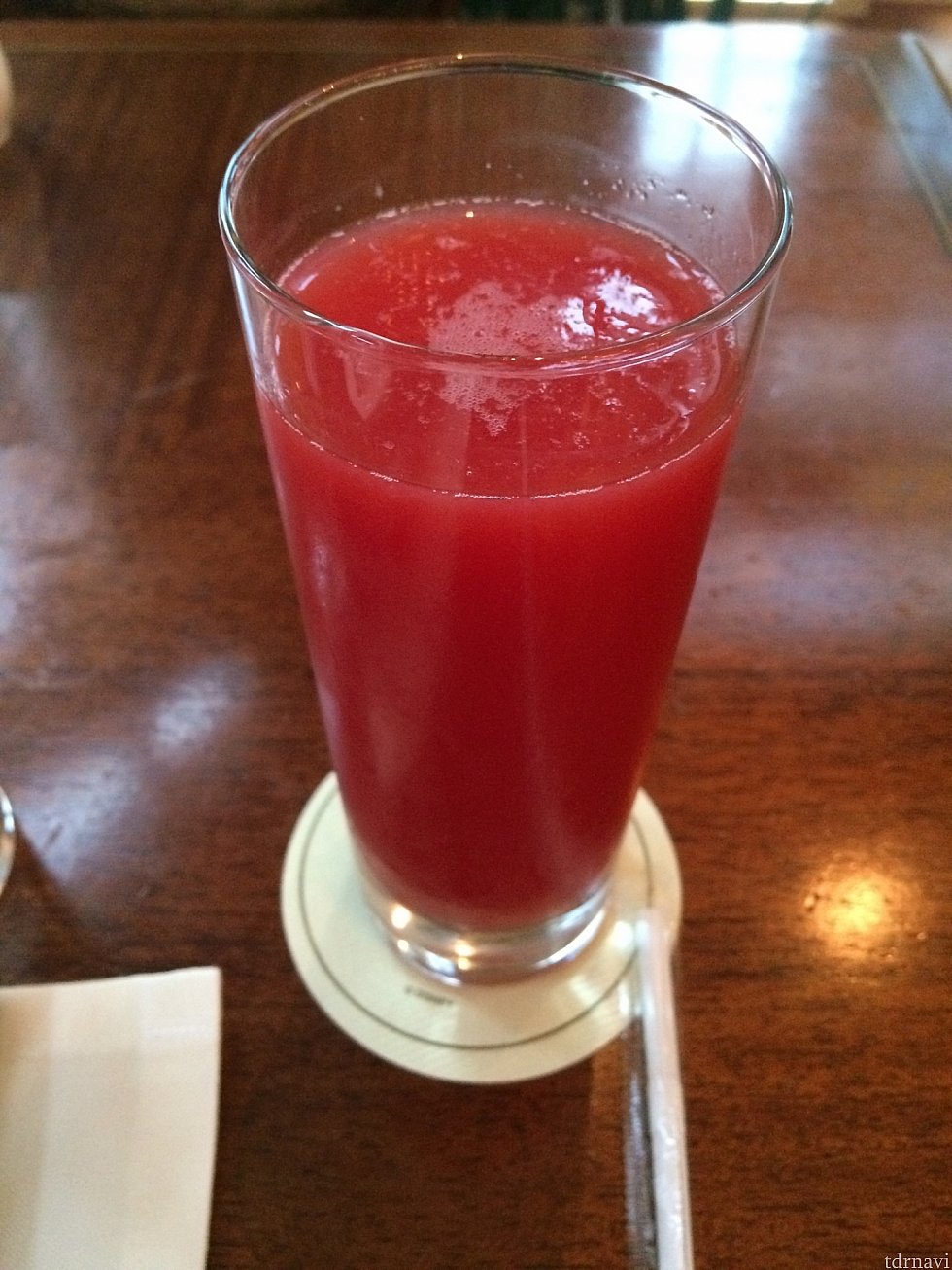 西瓜ジュース♪さっぱり飲みやすいです♪