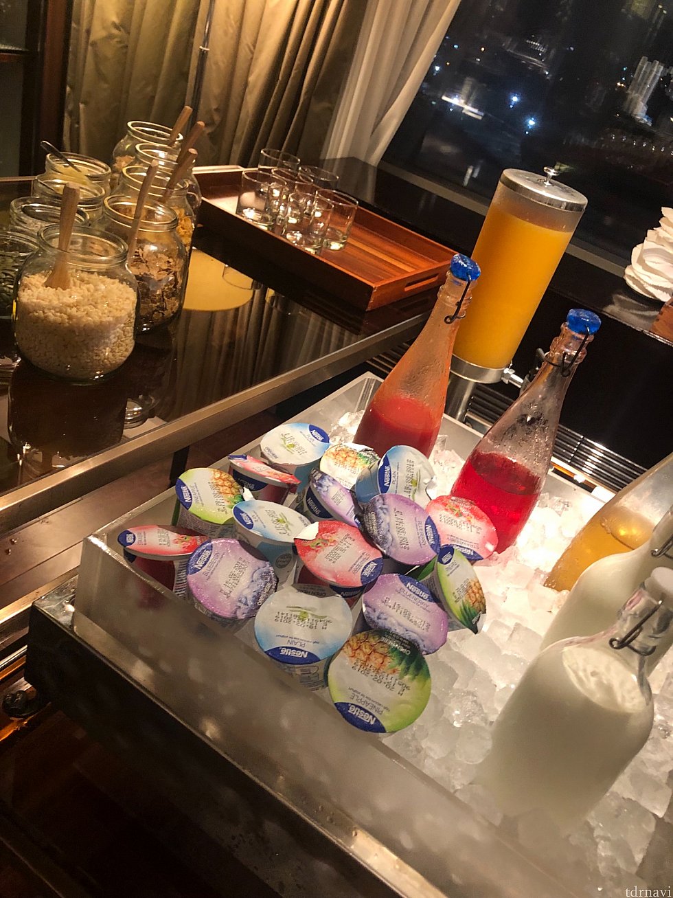 ブレックスファースト
6:00-10:30まで