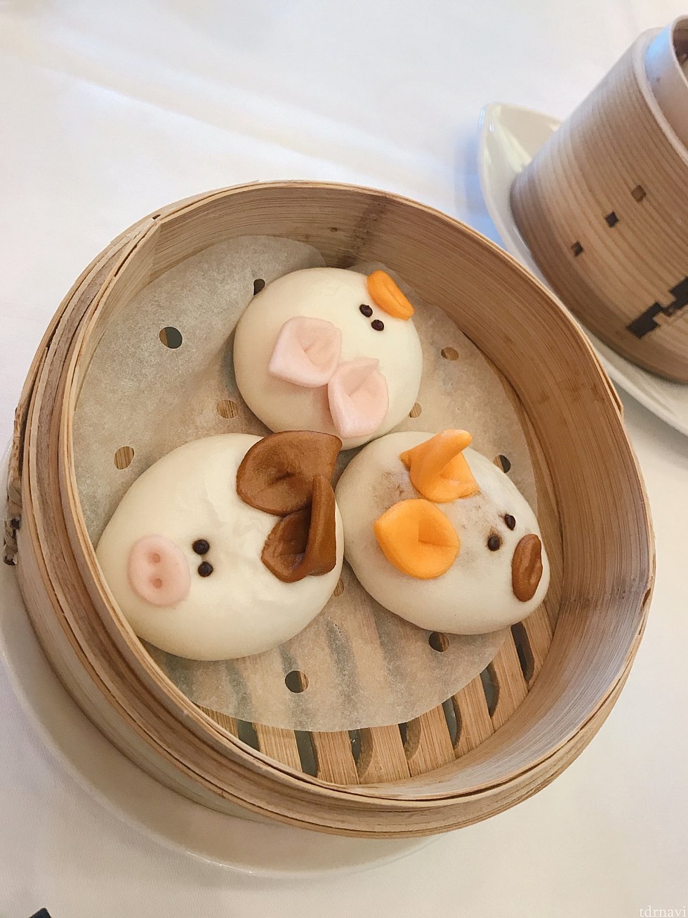 3匹の子豚のバーベキューポーク饅頭
