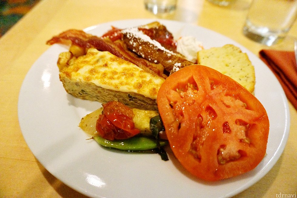 ご飯は全体的においしいです!オムレツ食べてみたかった…!!