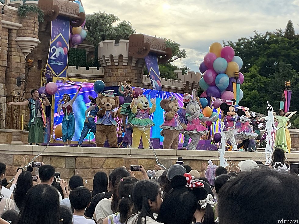 こちらは写真と同じ日の最終回の様子。暑さはこの時間帯になるとずいぶん楽です
