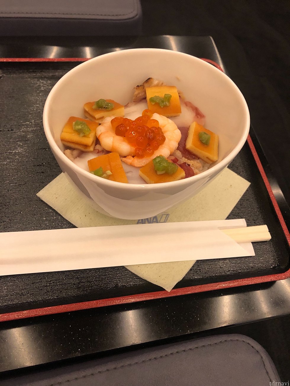 海鮮丼うまいです。