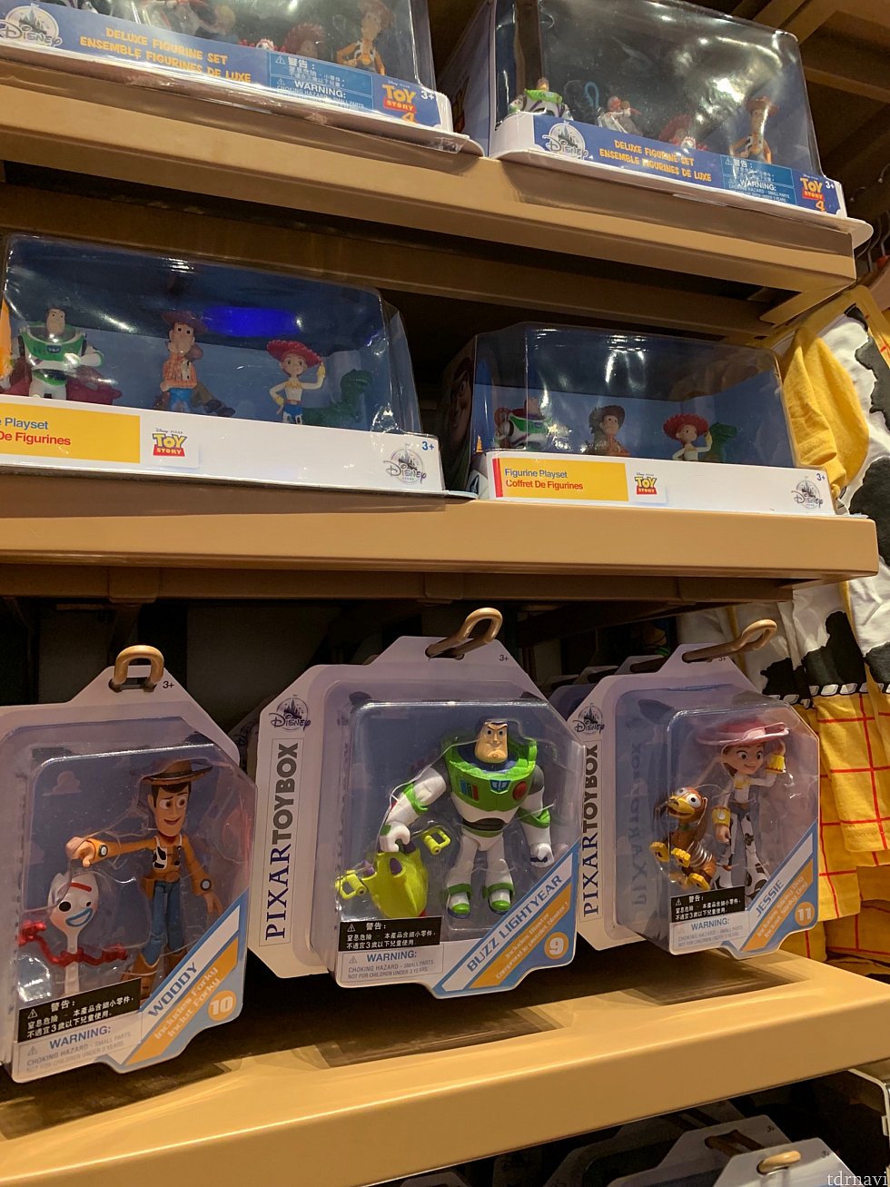おなじみのキャラたちのトイボックスやフィギュアセット。