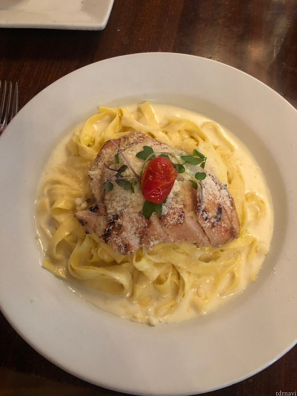 鶏肉のフィットチーネ