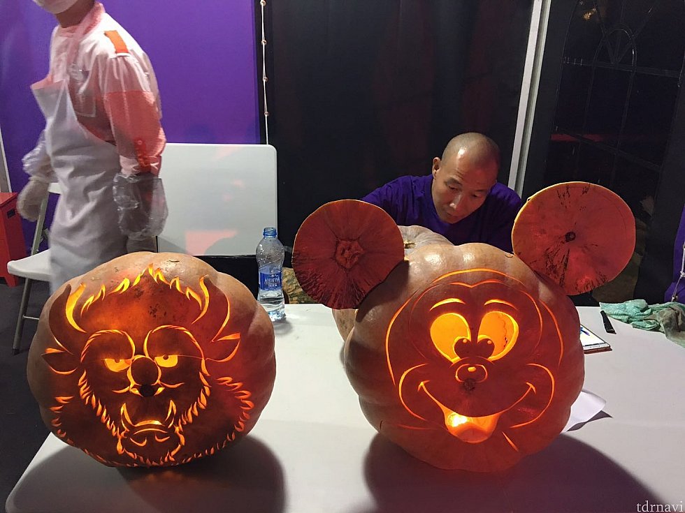 カボチャの彫刻🎃