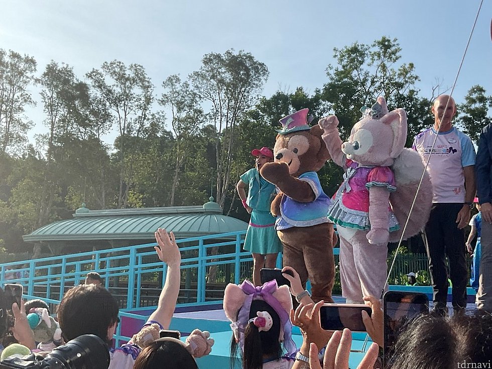 そうしてスタート！まずは500mほどトコトコ行きましょう。お子さんが多いのでのんびりペースで足元注意