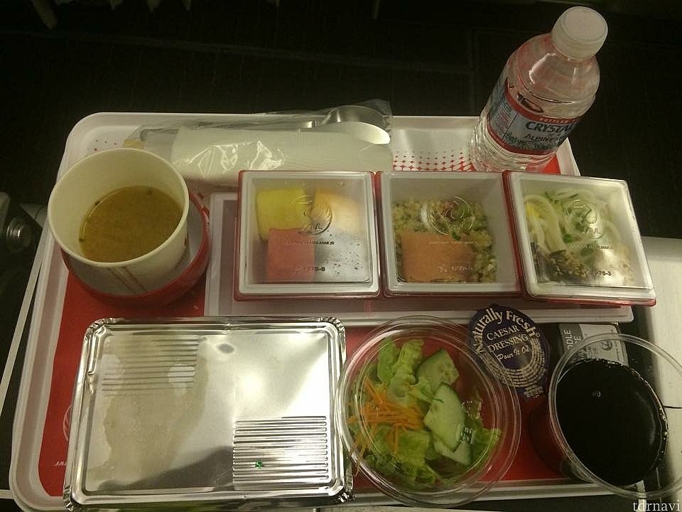 エコノミー機内食です!
