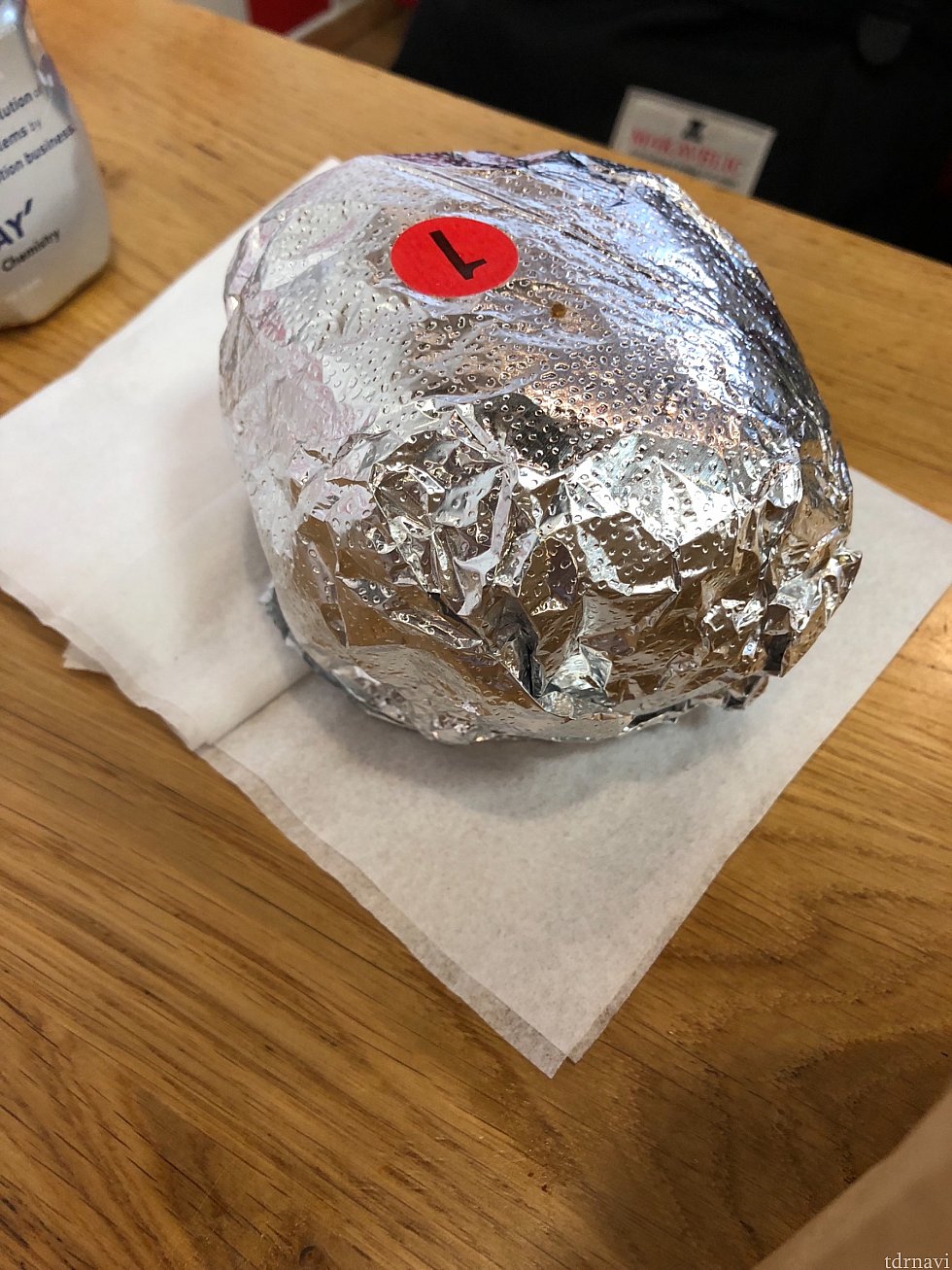 バーガーはアルミに包まれてます♪
