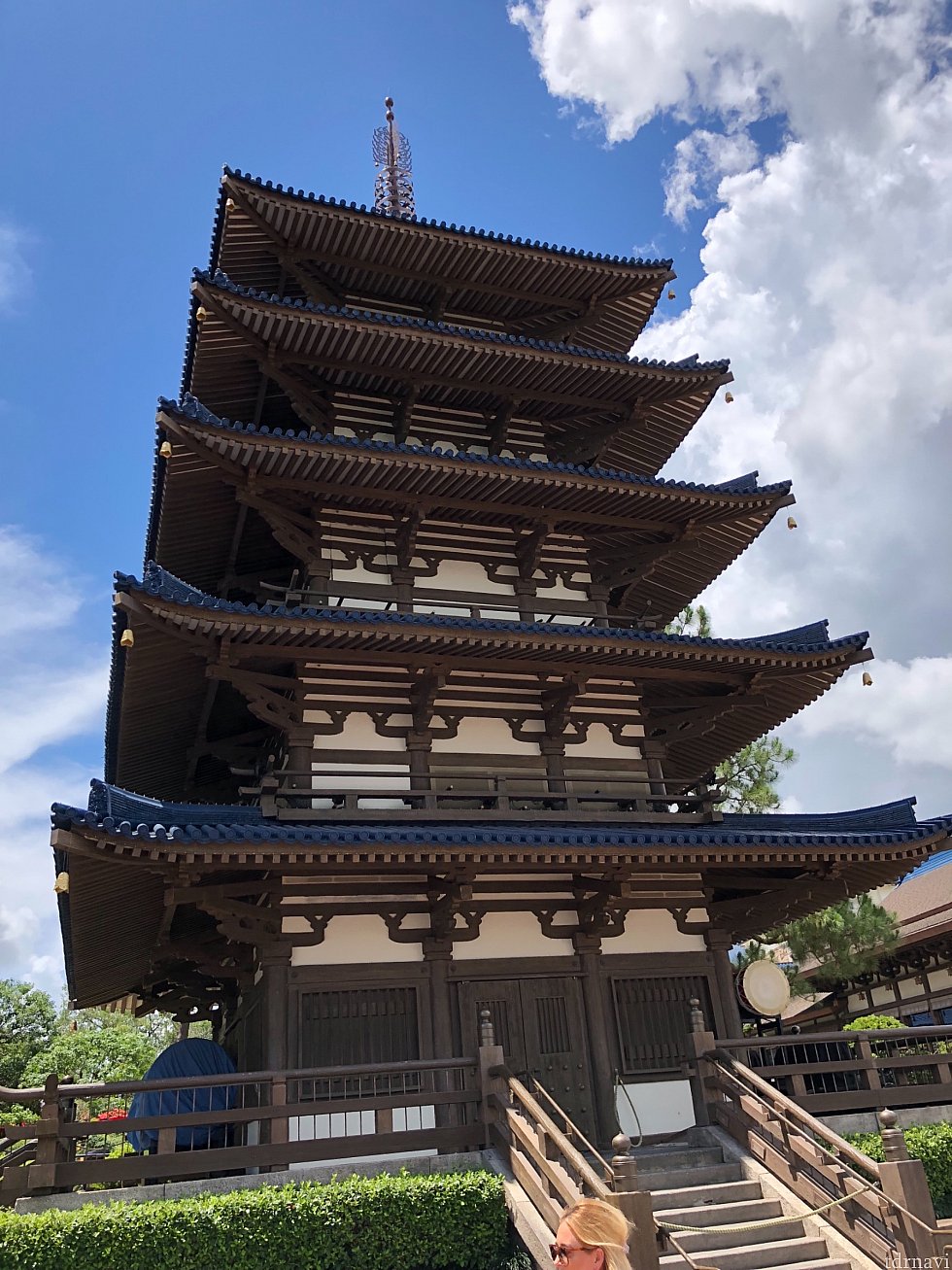 五重塔も立派です!
ここで太鼓によるパフォーマンスをやってます!