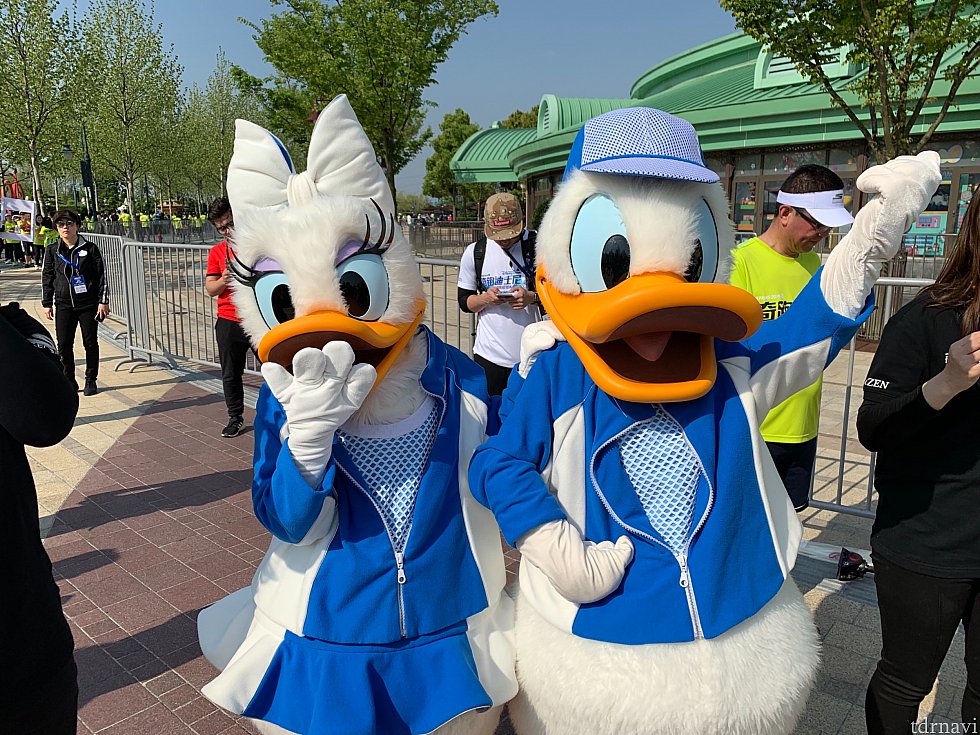 ドナデジもいます!