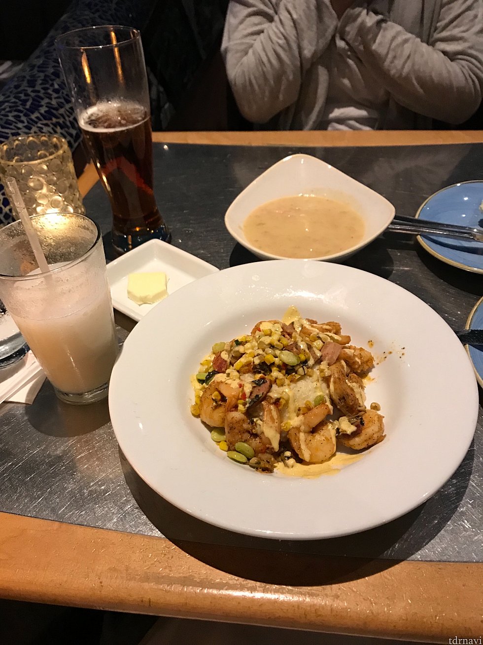 シュリンプ&グリッツ $30.00
ドリンク バージンフローズンピニャコラーダ $?