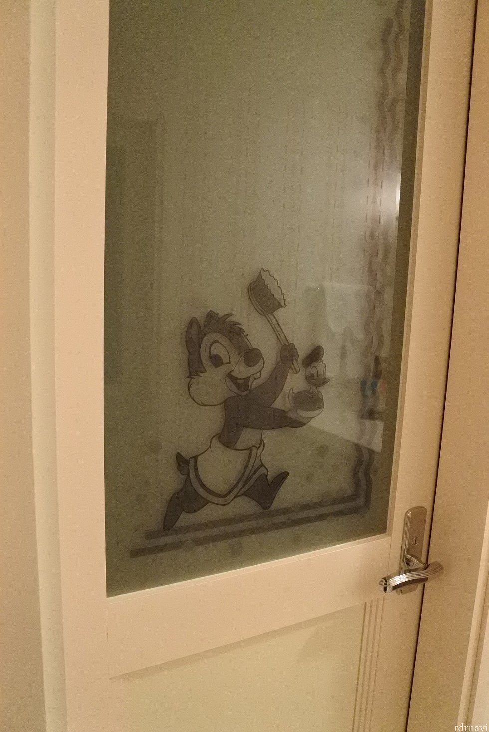 バスルームのドア