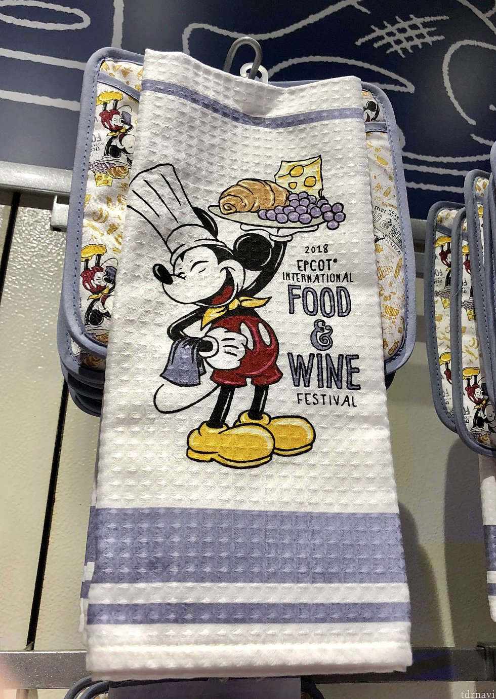 このキッチンタオル良いですね。タオルと鍋つかみのセットで$21.99