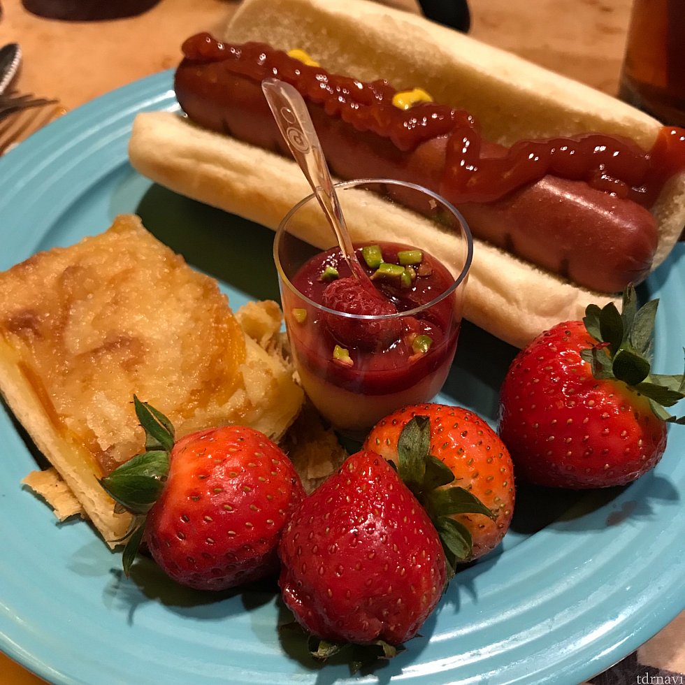 結構大きめのホットドッグ