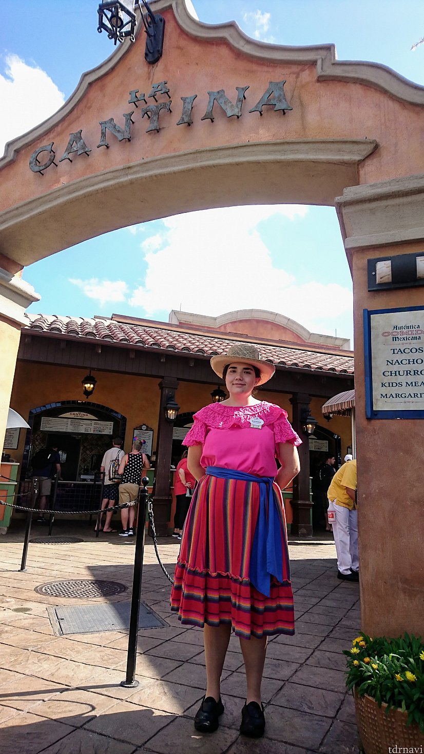 メキシコ情緒たっぷりのお店♪
キャストさんの衣装も可愛い♡