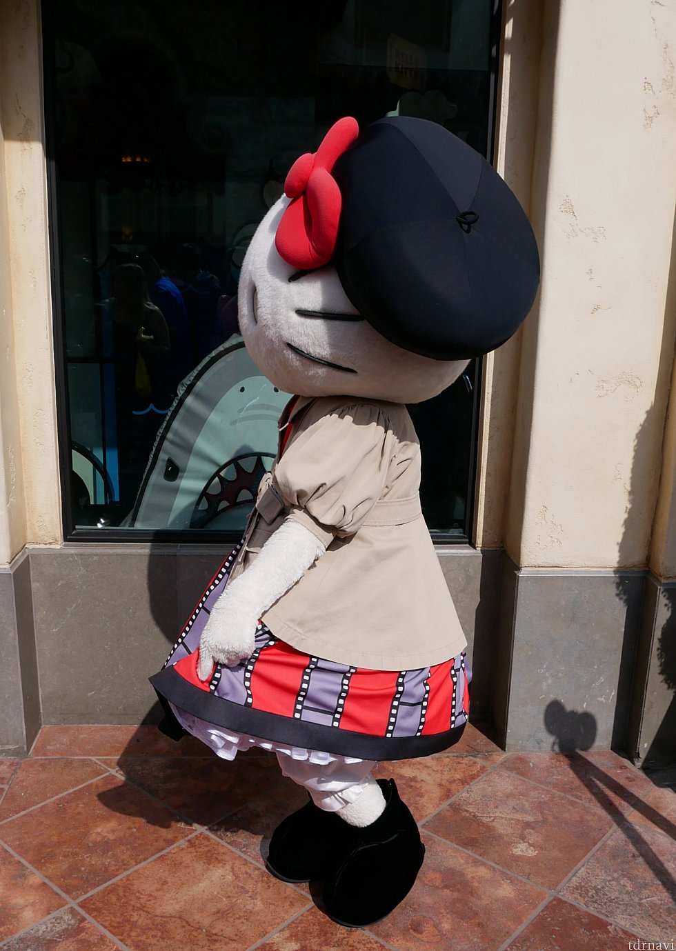 黒いベレー帽かぶってます!