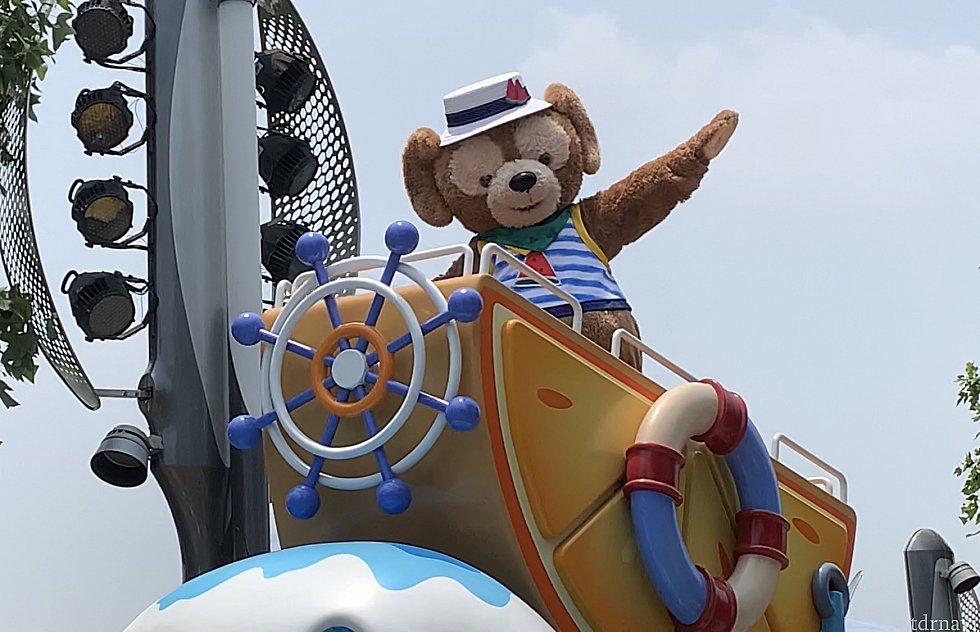 夏イベもこのエリアから観ることが出来るんです!
ダッフィー!