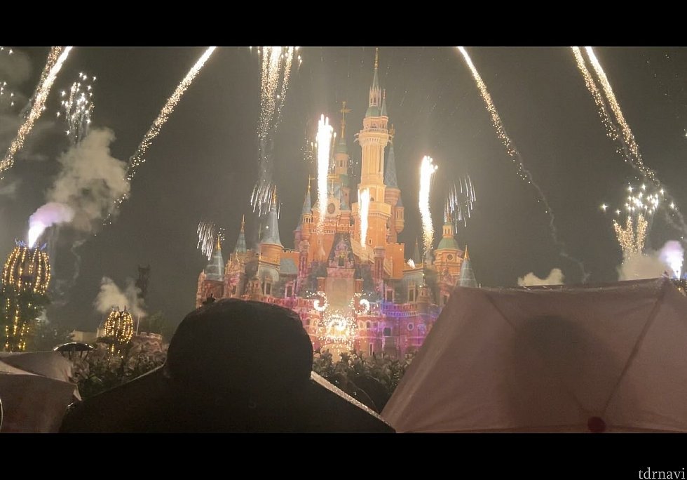 中央にミッキーシェイプが！