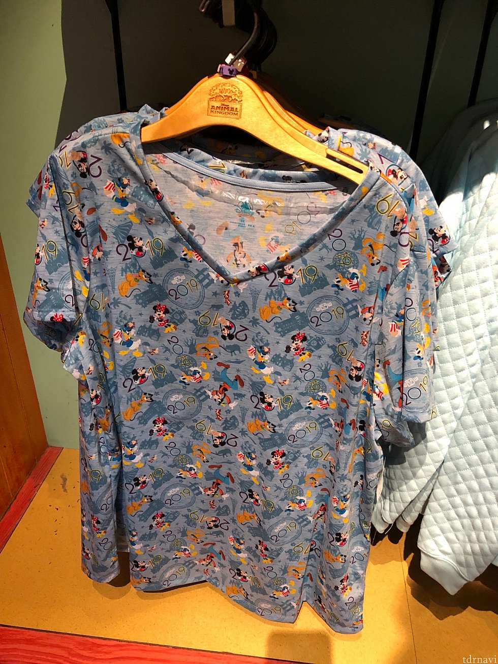 こちらのTシャツは$34.99