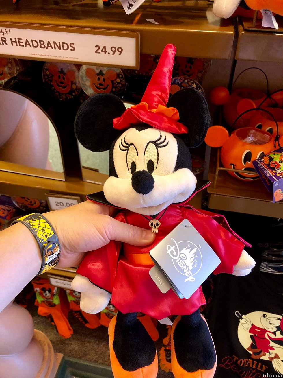 ミニーは今年も魔女ですね!$19.99