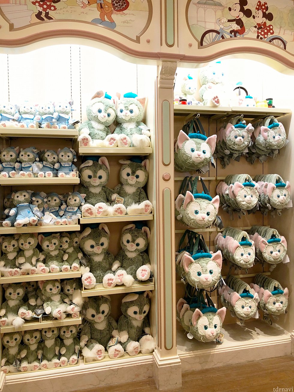 普通サイズのぬいぐるみより少し小さめ
