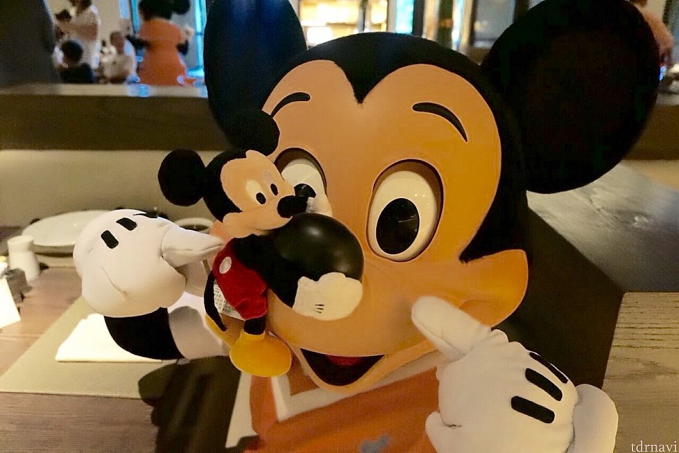 勝手にはしゃぐ世界のネズミ