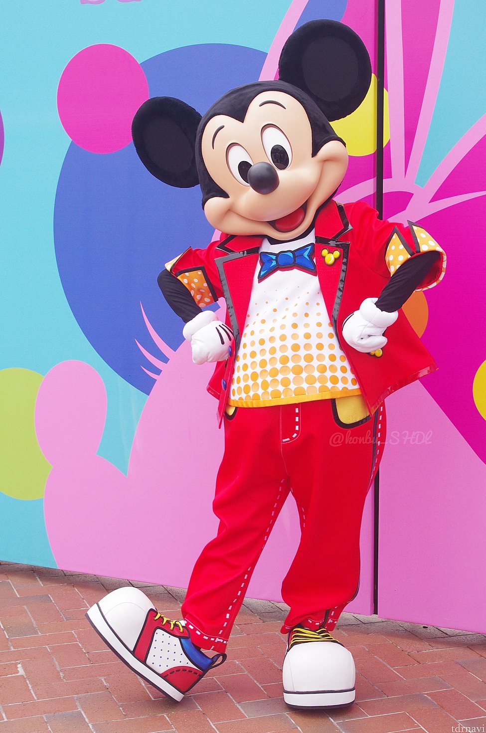 ミッキーかっこいい!スニーカーまでおしゃれ♡