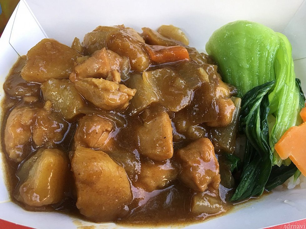 チキンたっぷりのカレーです🍛