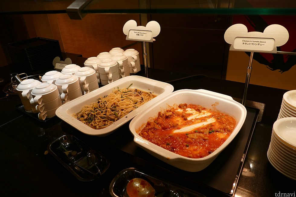 パスタもシチューも盛りだくさん!