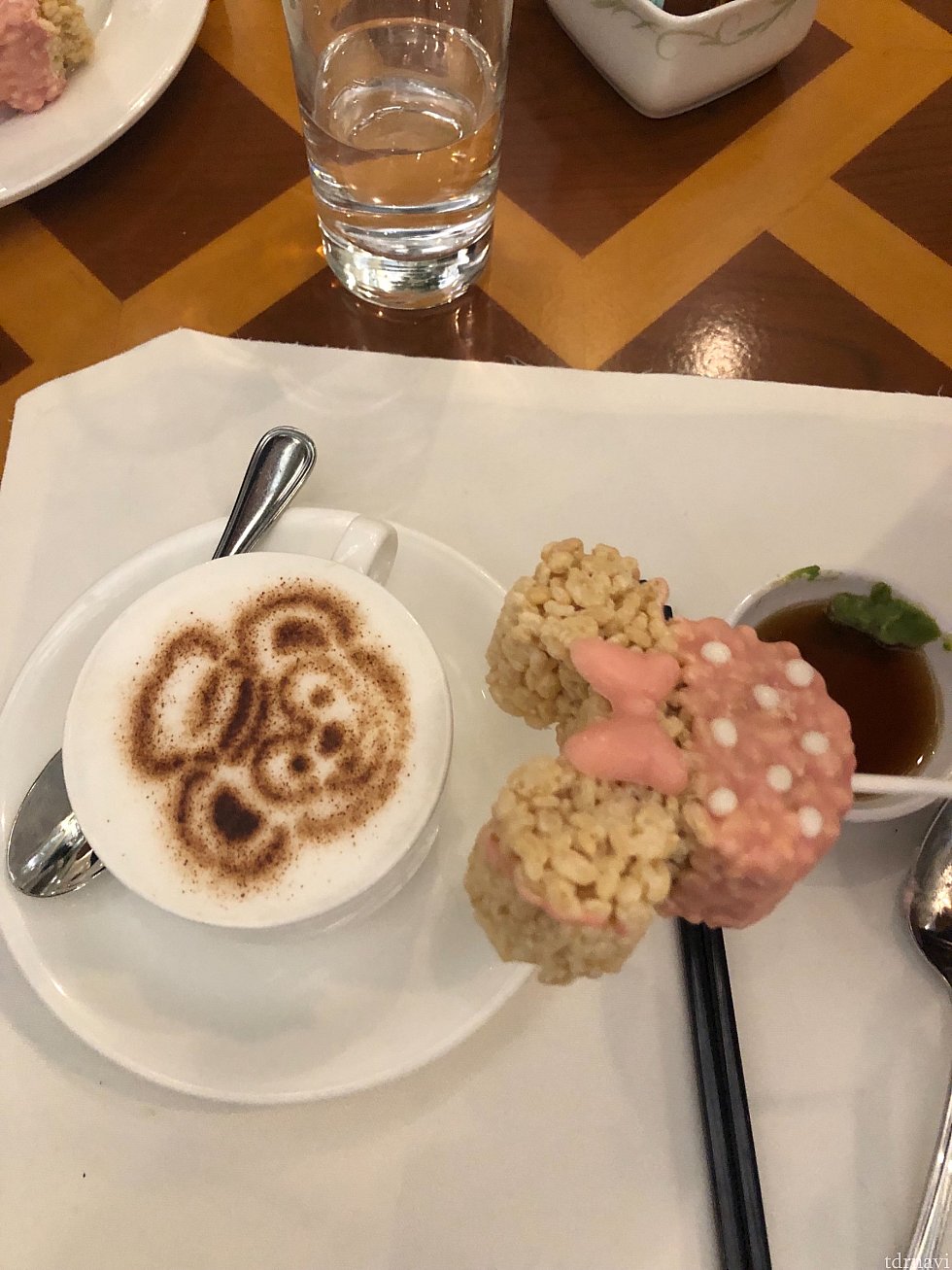 ダッフィーアートリクエストしました!
ミニーのおこしもうまいよ😋