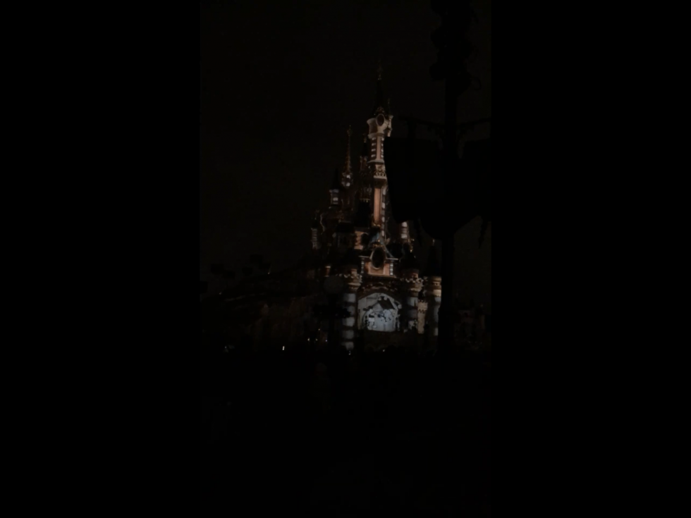 あれ、香港のウィー・ラブ・ミッキーと構成まで一緒とか…!既視感がものすごいです