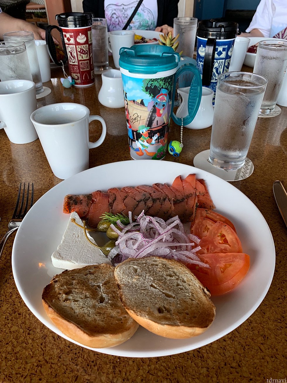 サーモンサンドイッチ
サーモンが美味しい!
おススメです