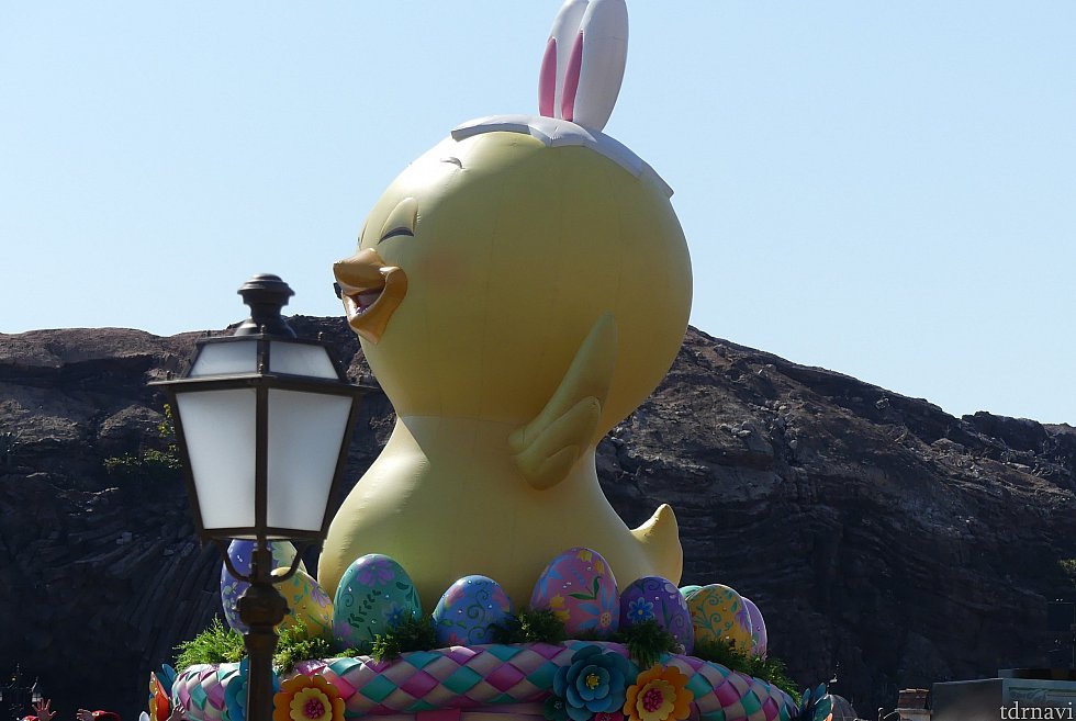 最後には巨大なうさピヨが船の上に登場します!
