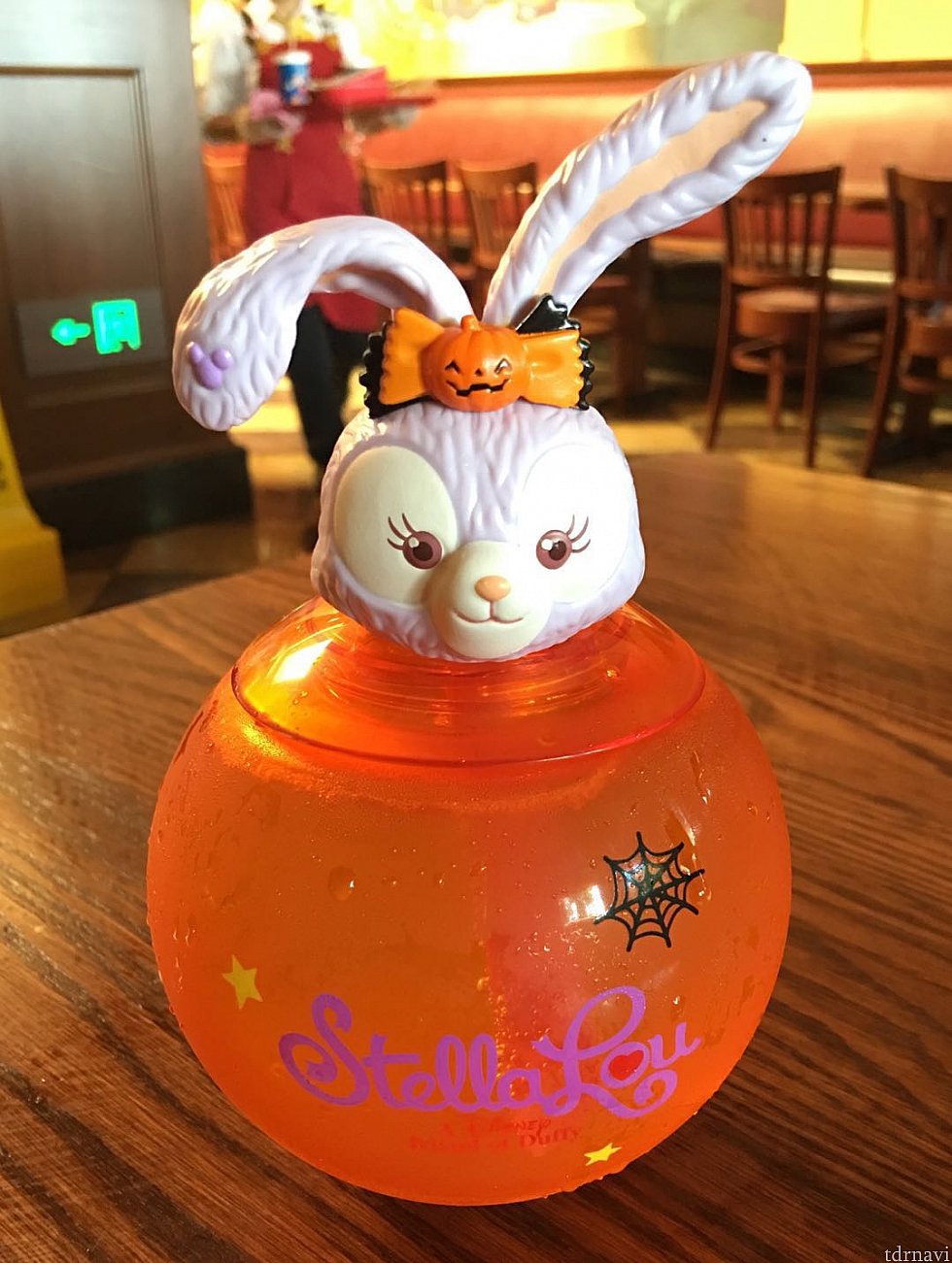 ルーちゃんのカップは電池内蔵でピカピカ✨光るのですが接触が悪いのか光ったり光らなかったり💧